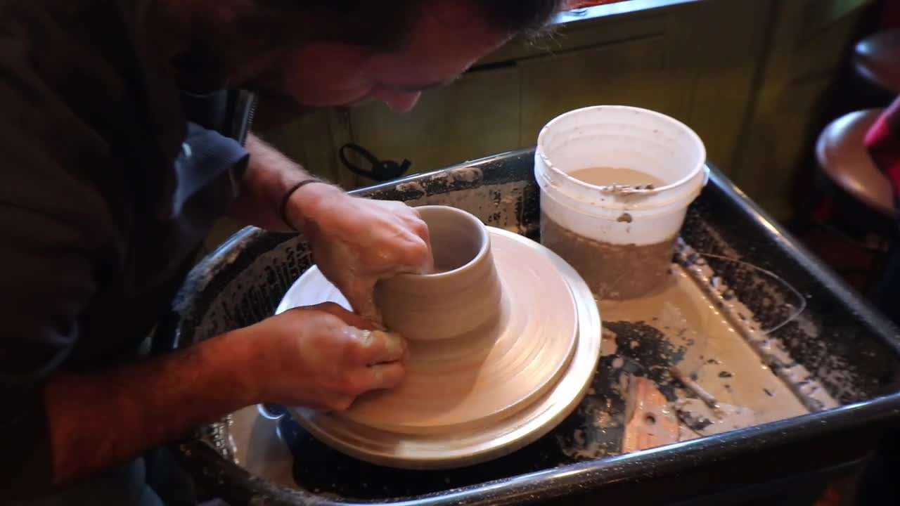 Throwing Pots on a NeW pOtTeRs wHeEl!!!