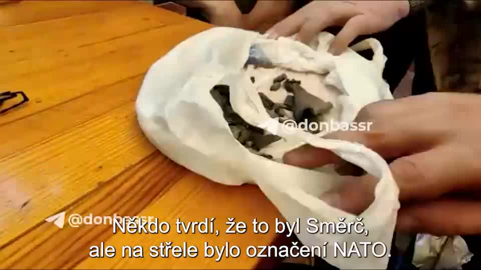 Střepiny, které zničily doněckou školu a zabily civilisty mají označení NATO