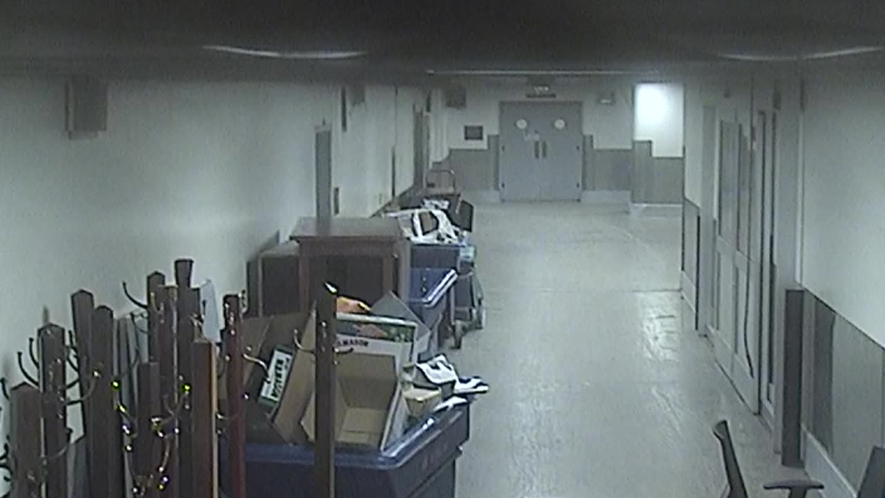 6096RHOBSBLoadingDockHallway_2021-01-05_20h46min28s197ms.mp4