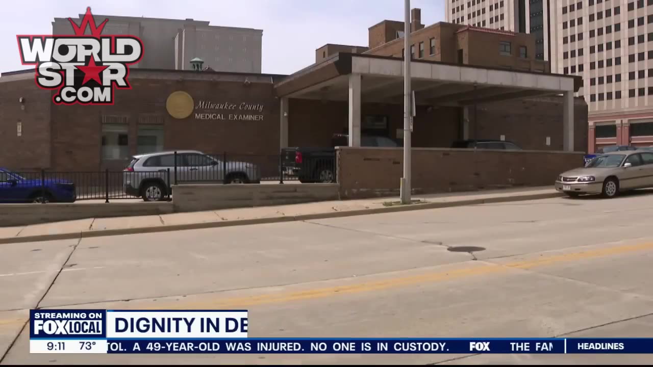 850-LB Wisconsin Woman Dies In Her Mothers Home Over 30 Men Work