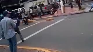 Video: Un accidente de tránsito habría desatado una violenta riña en Bucaramanga