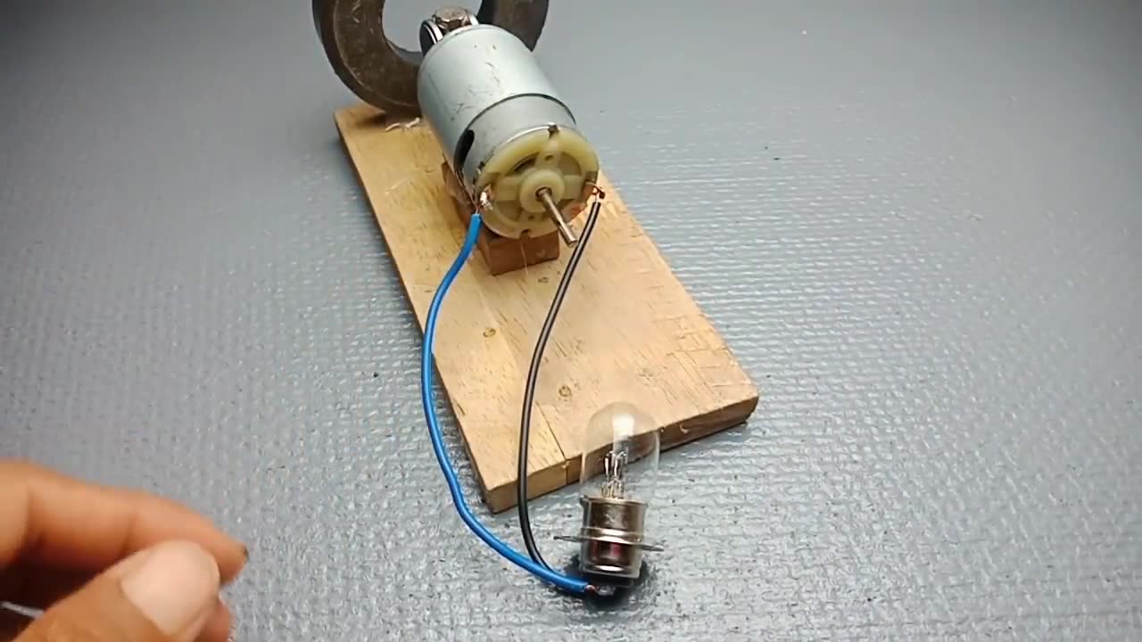 Free Energy Generator _ Free Energy Experiment using Light Bulb