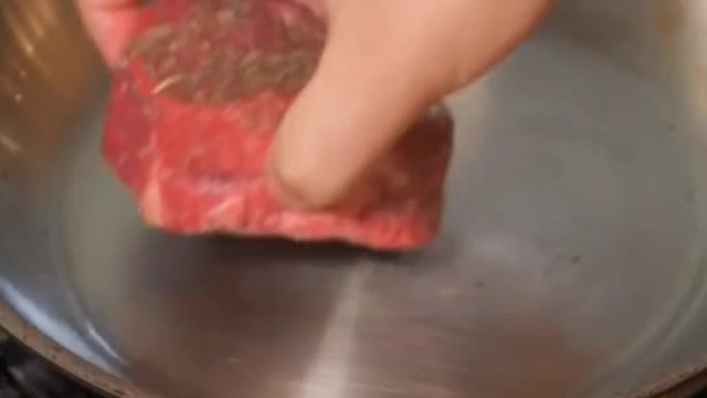 Steak production, how to master the steak barbecue skills, make delicious steak