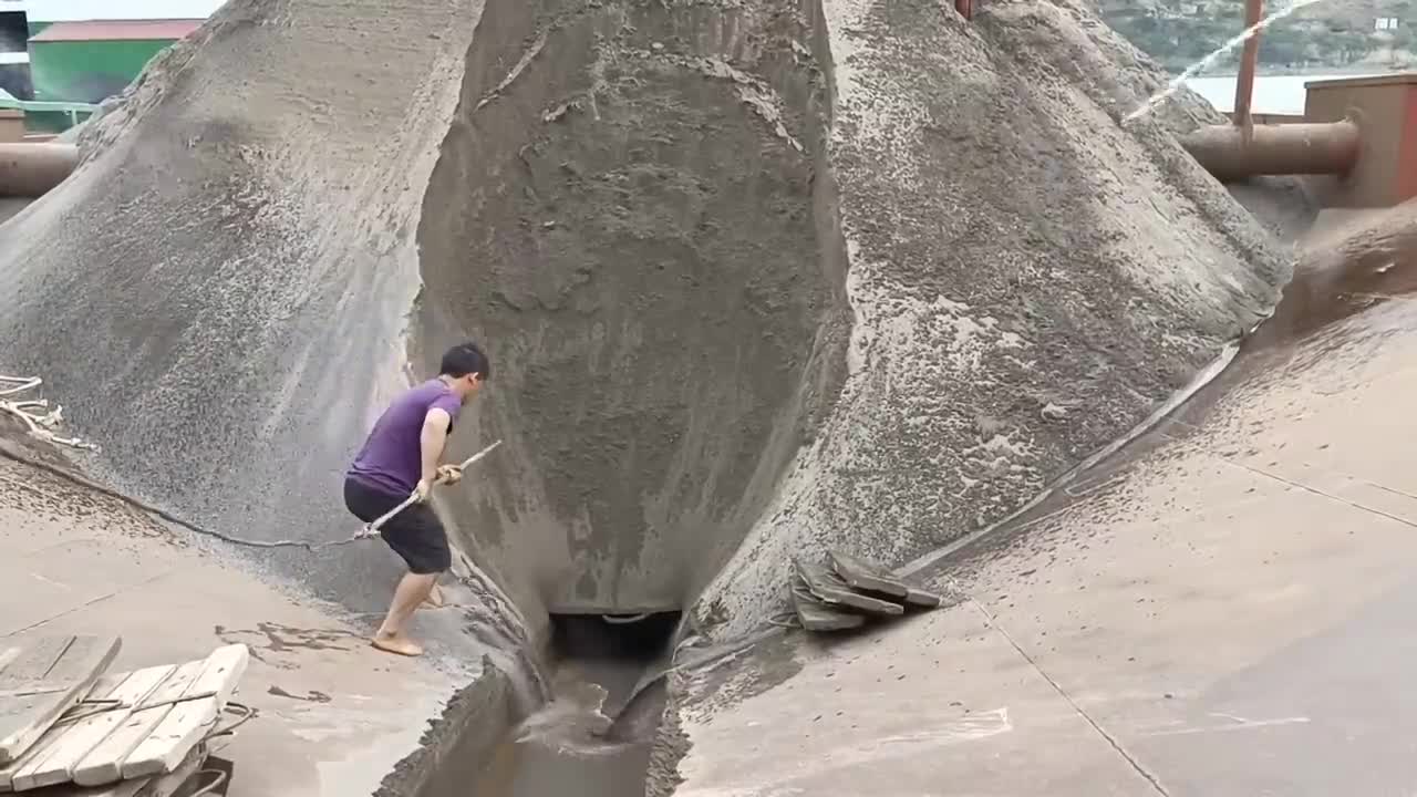 Friends who want to see cobblestones, wait, it should be there at the end of the month