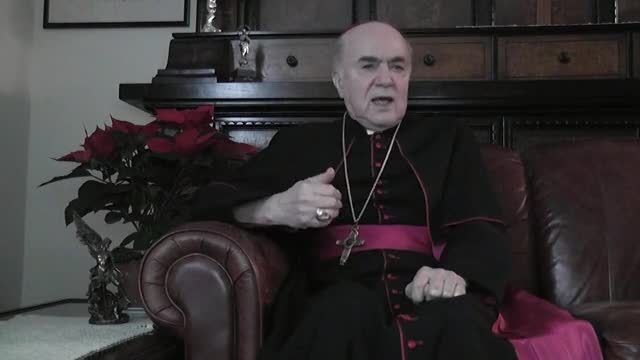 Arcybiskup Carlo Vigano