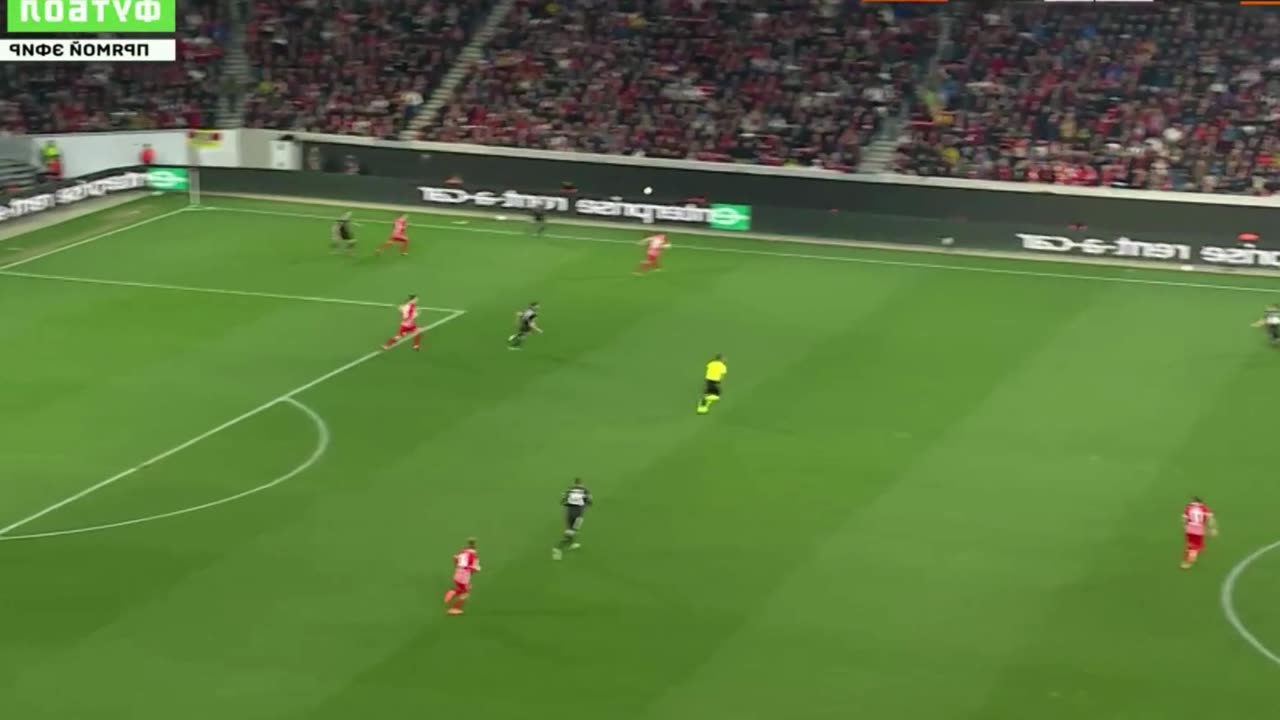 Freiburg - Juventus. Blow from the standard Gregorich (video). Europa League. Football