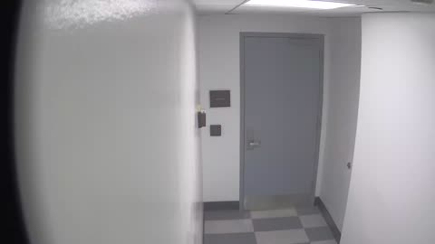 6141RHOBG1G101DStairwayLobbyEntry_2021-01-06_00h40min01s973ms.mp4