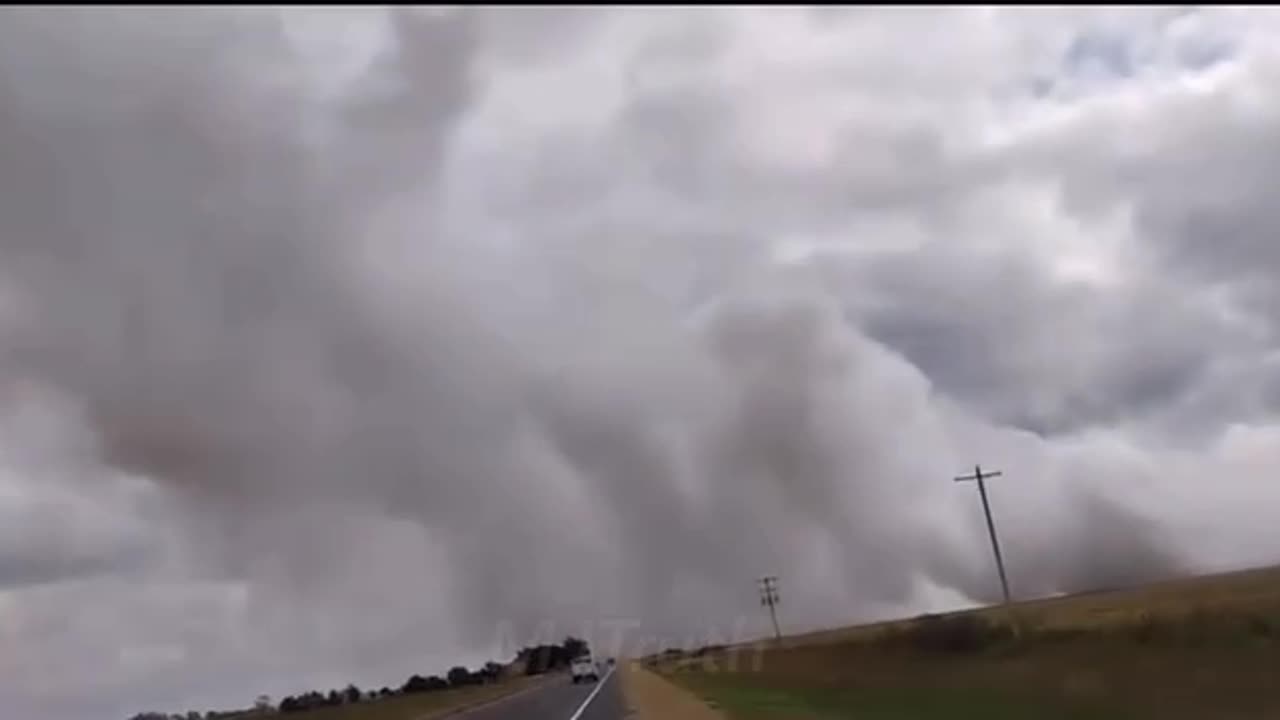 Nebraska - Union Pacific (UP) Train Car Container Explodes Causing 4 Mile Immediate Evacuations