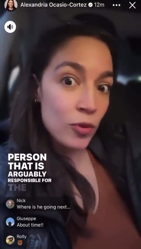 Aoc celebrates the exit of Tucker Carlson, saying: “Deplatforming works and it is important!”