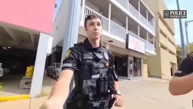 THIS GUY KNOWS HIS RIGHTS - POLICE PICK THE WRONG DUDE