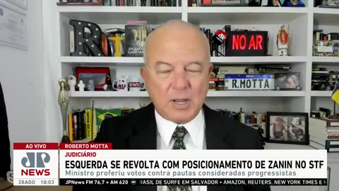 Esquerda se revolta com posicionamento de Cristiano Zanin (STF) contra liberação do porte de drogas