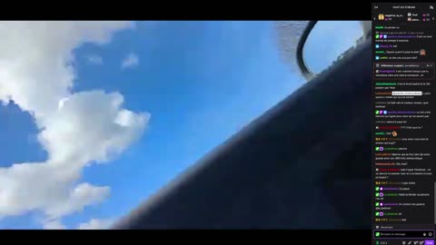 2023-03-20 (1bis) - Il paye pour de l'essence... - Twitch Decheterie (version avec chat)