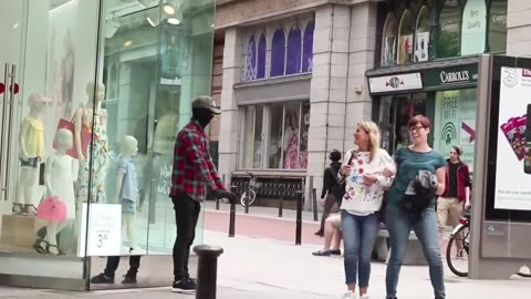 Mannequin Prank: Scarying the S**t out of People