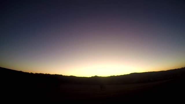 Sun rise 11 1 22 35f/2c