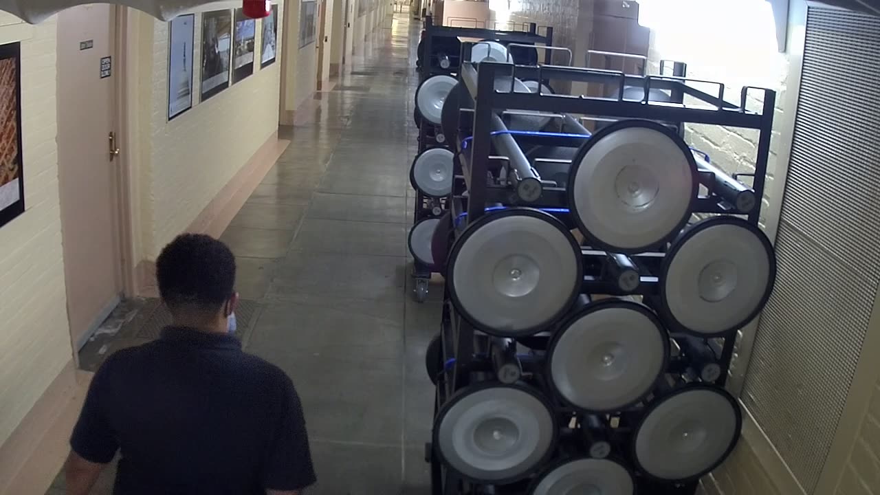 0058USCHBAHT46Hallway_2021-01-05_05h20min00s567ms.mp4