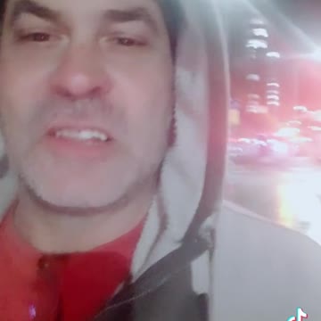 From the #TruckerConvoy2022 organizer. What to do if you see the mob of police coming. Part 2 / 2