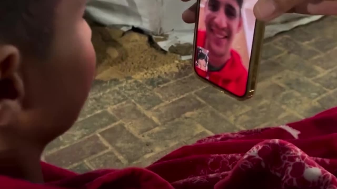 Palestinian amputee boy receives call from football idol Bounou