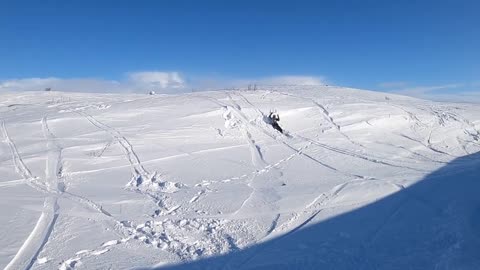 Snowkiter Fails to Land and Faceplants in Thick Snow