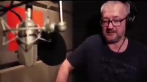 brak poczucia godności