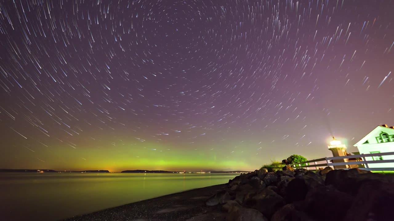 AURORA BOREALIS Sky in Motion Northern Lights from Washington State in 4K