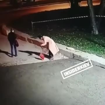 TODAY GENERATION? 😂 DONT USE CELLPHONE WHILING WALKING