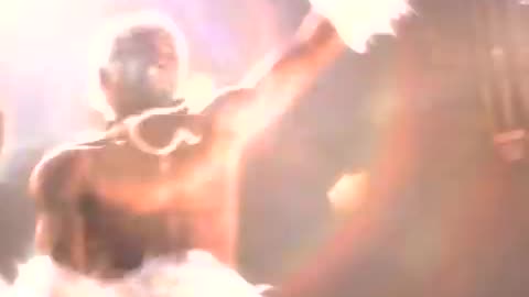 Outkast - Skew It on the Bar-B ft. Raekwon (VIDEO)