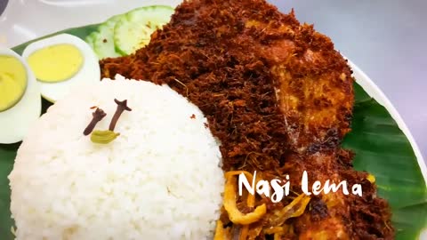 Nasi Lemak Ayam Goreng Berempah _ My Mama’s Kitchen _ Makanan Malaysia _ Malaysian Food