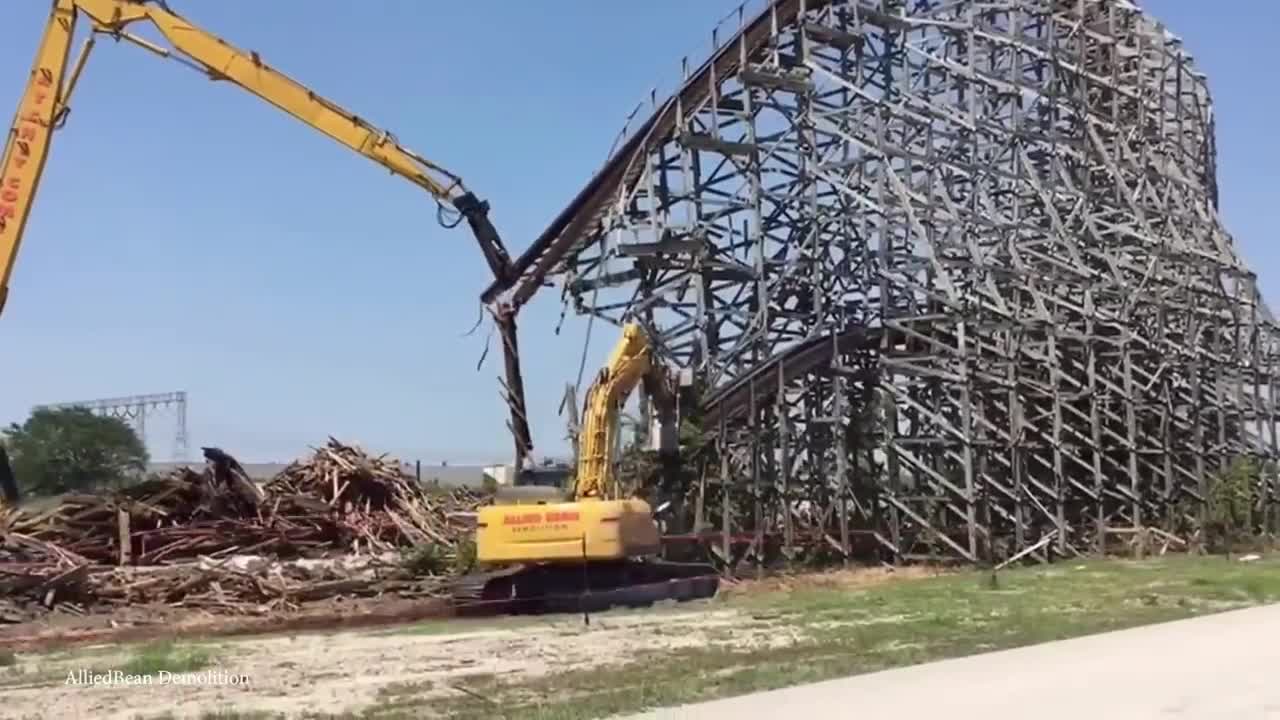 TOP 15 Abandoned Theme Parks