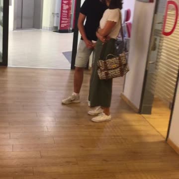 80 PERCENT OF MEN THAT WALK PAST ME STAND ON DBAHN GRAB THEIR PENIS. 8 YEARS OF THIS