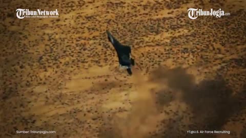 DETIK-DETIK JET SILUMAN F-35B GAGAL MENDARAT