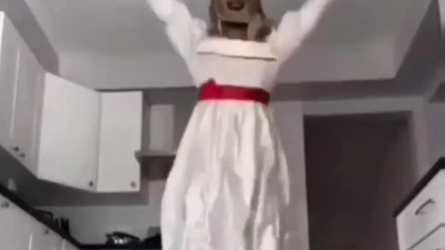 Funny Annabelle dancing🤣