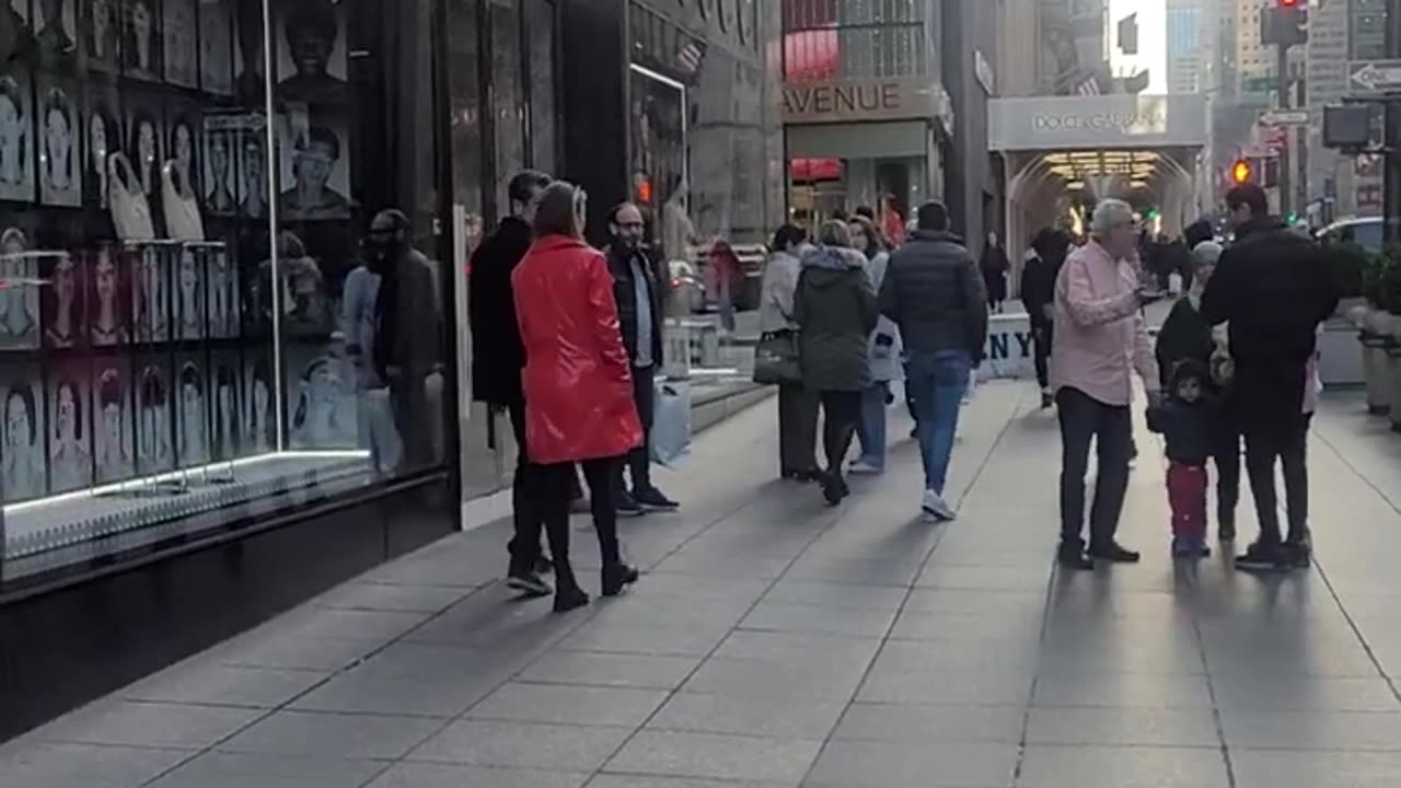 Man Assaulted Because of His Skin Color (white) Infront of Trump Tower in NYC