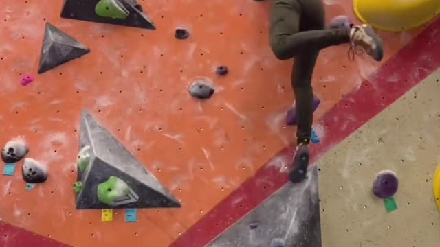 V2-v4 difficulty lies in a line of how to get on the wall and some roast