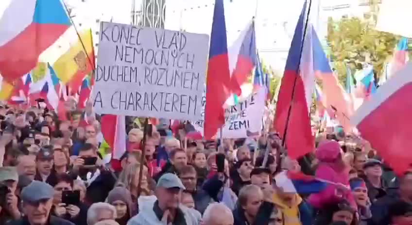 Protests against anti-Russian sanctions in Prague.