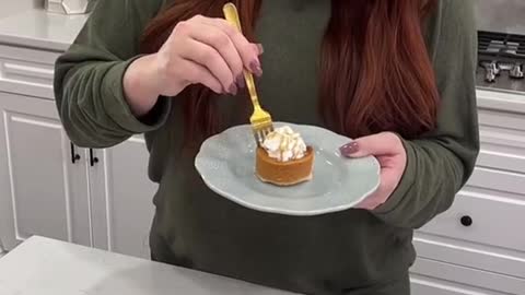 Make Pumpkin Pie Bites with me!🎃