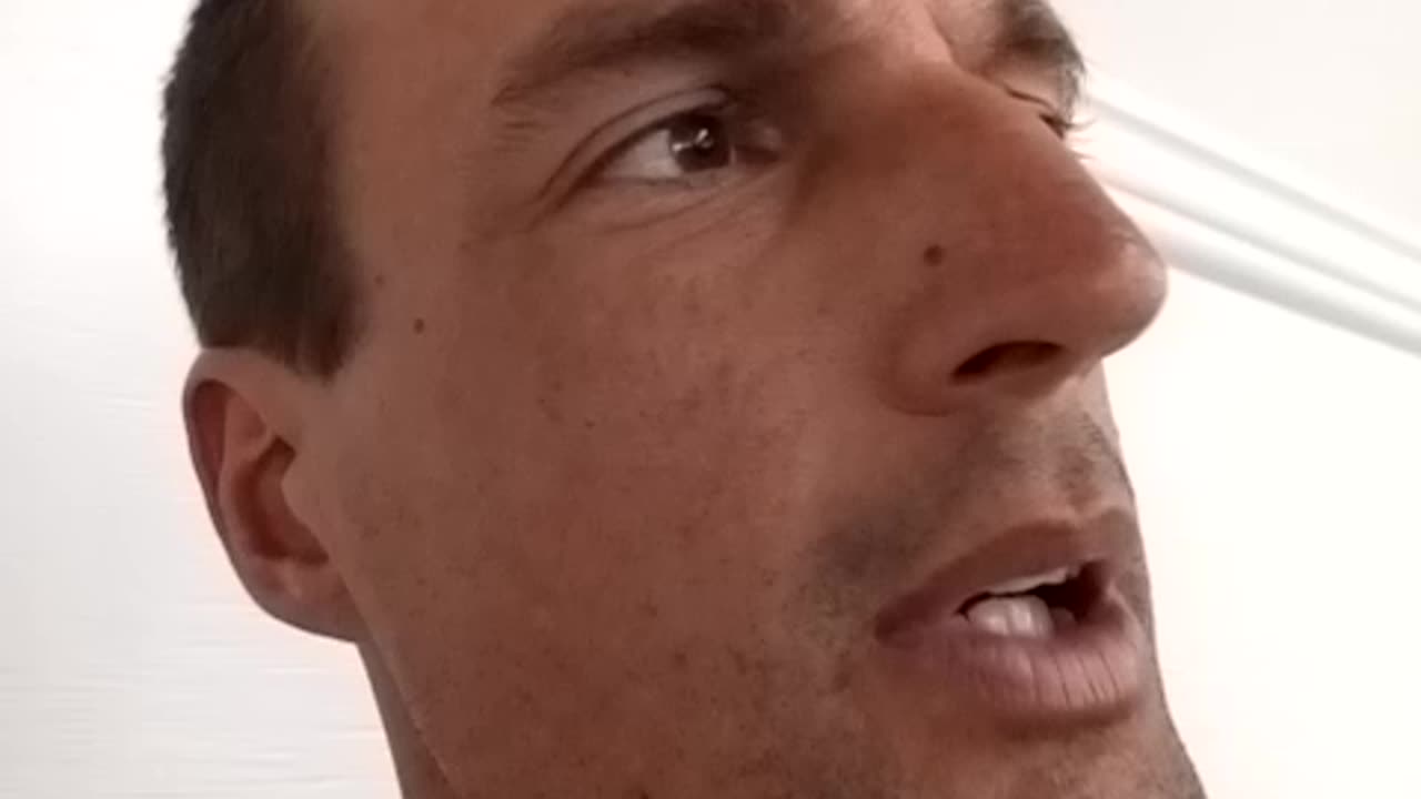 "FREE FOOD" = JES US! 1:37pm, Apr 27, 2023.