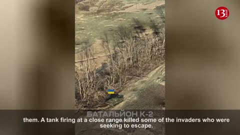 This is how Ukrainian tank approaches Russians seeking to flee and opens fire