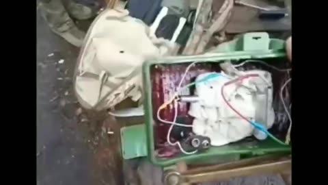 Disassembling a Russian "Claymore" Style Mine