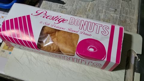 How to open a pack of Prestige donuts using one hand and a stencil