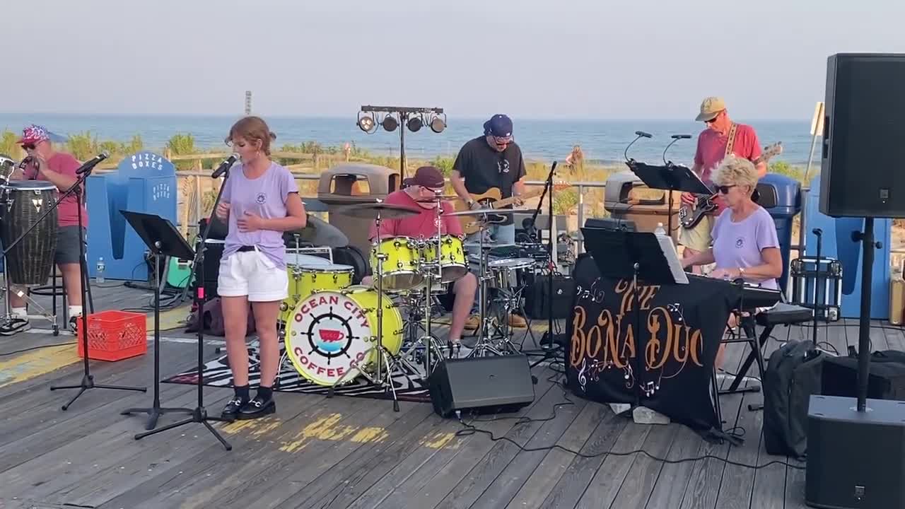 Boardwalk entertainment