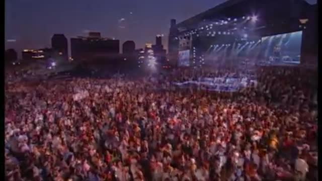 Shania Twain IN CHICAGO 2003