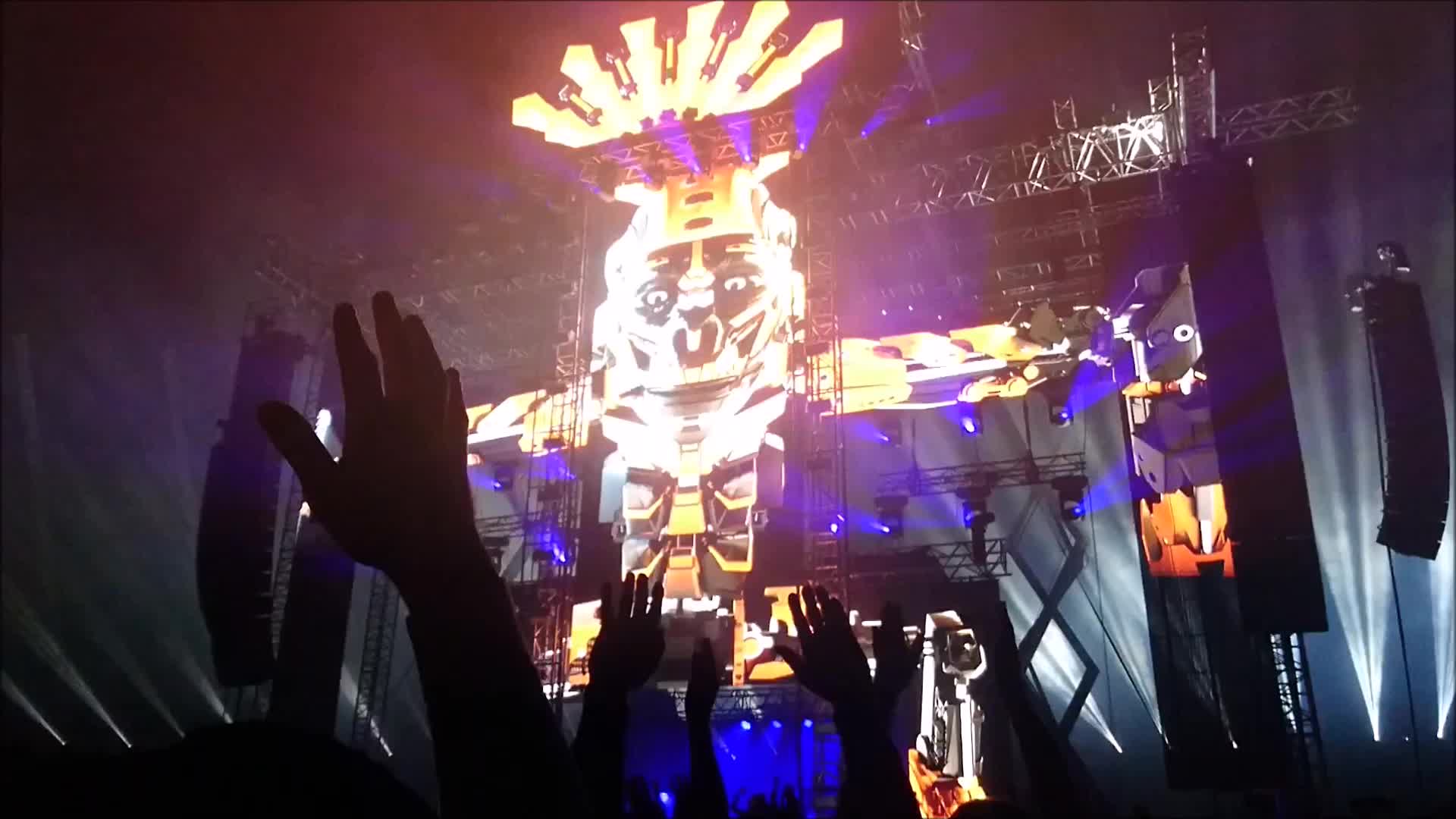 Unique show with dancing robot on concert