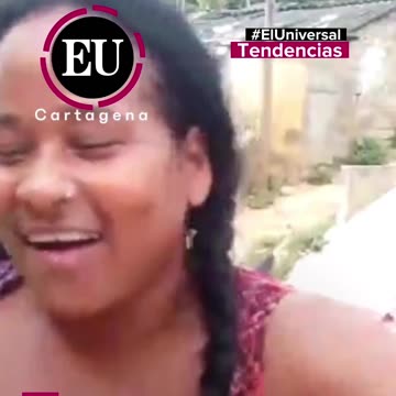 Viral: mujer tira una silla de la felicidad tras recibir ‘los $500 mil de Petro’