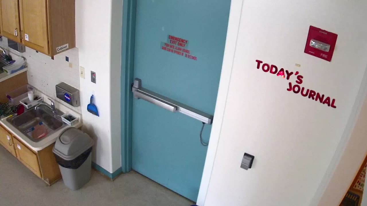 3850FHOB01DaycareEExitnearH2-155_2021-01-06_12h40min00s800ms.mp4