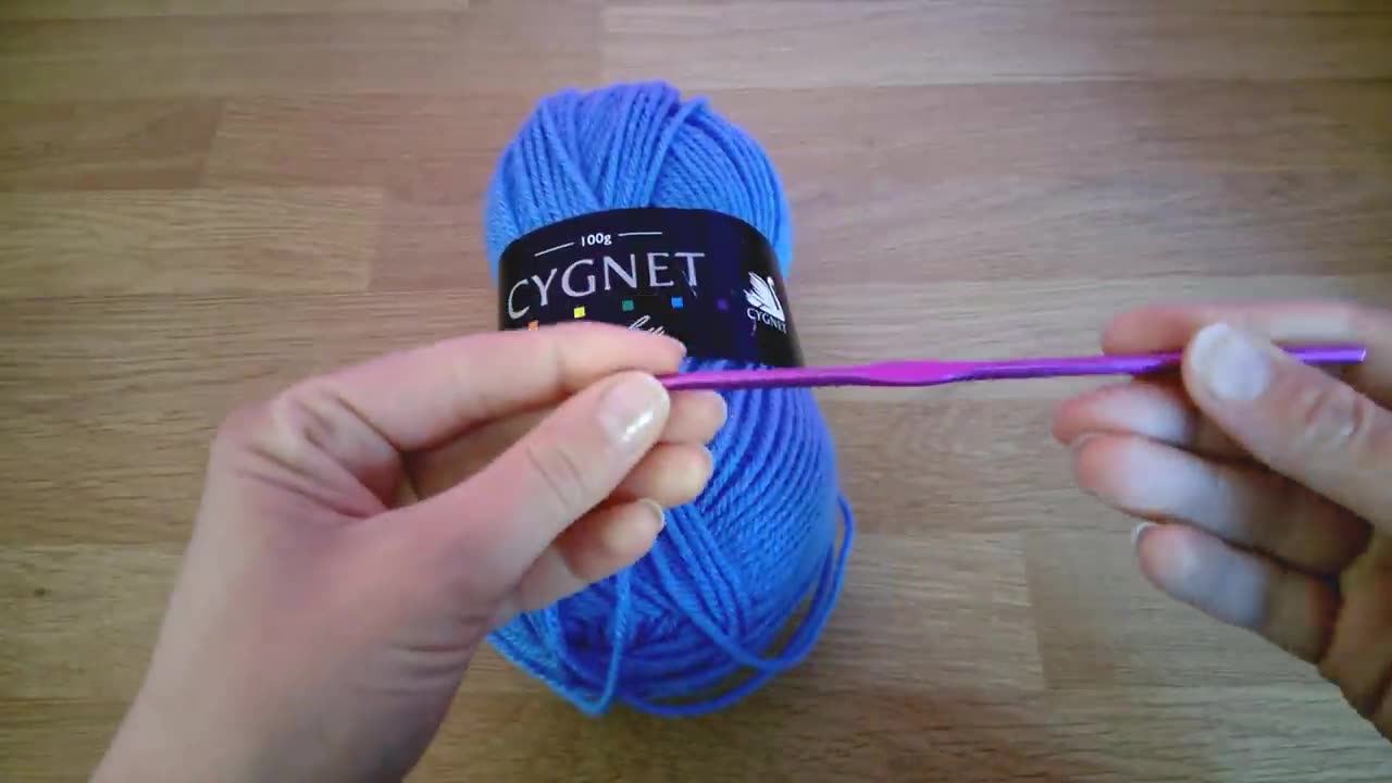 Basic granny saquare-crochet tutorial for beginners