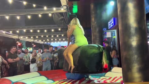 GIRL TAKE ON THE BULL! Benidorm Bull Ride. Mechanical Bull EPIC FAIL