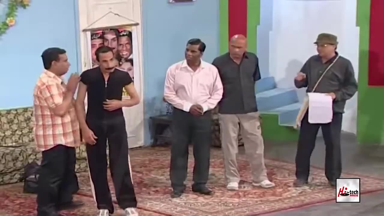 Zara Akbar & Iftikhar Thakur with Nasir Chinyoti - TUSSI SAREY KANJAR O - Funny😁😁