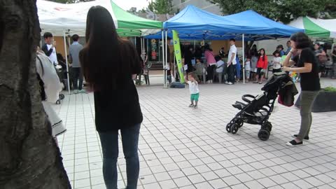 Korean baby dancing to _Oppa Gangnam Style