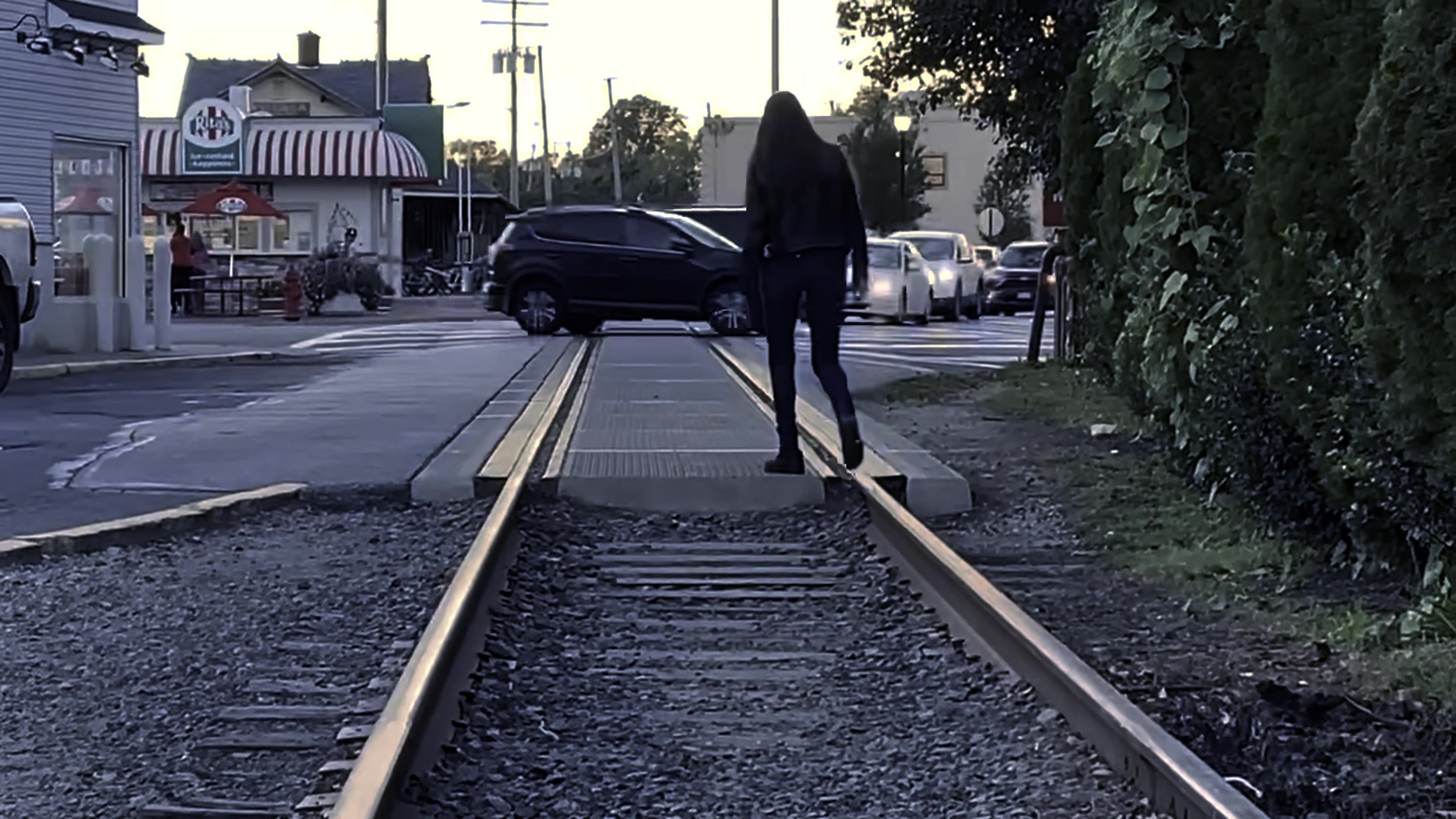 Be Her - The Woman and the Church of the 17 Trees