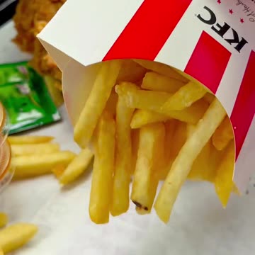 Hmm ny Qurbani mein KFC ki hai 🤭😂